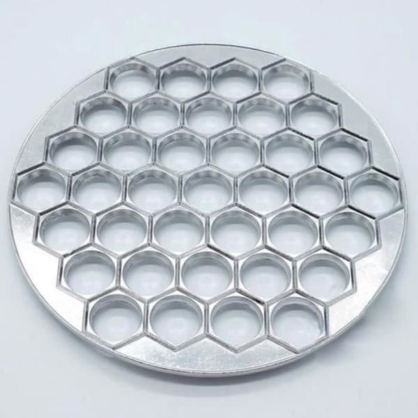 Ravioliform i aluminium - PZCC - Ravioliformverktyg - Tål diskmaskin - 37 hål