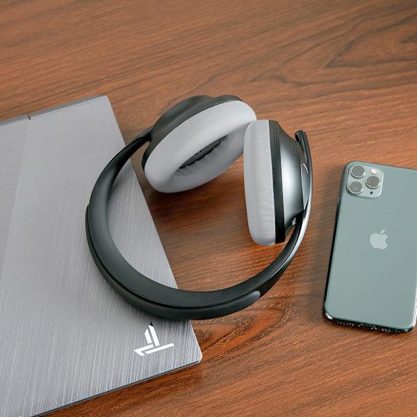 Päivitetyt korvapehmusteet Bose 700 Noise Cancelling -kuulokkeisiin (NC700) - Pehmeämpi PU-nahka (hopea) Gray
