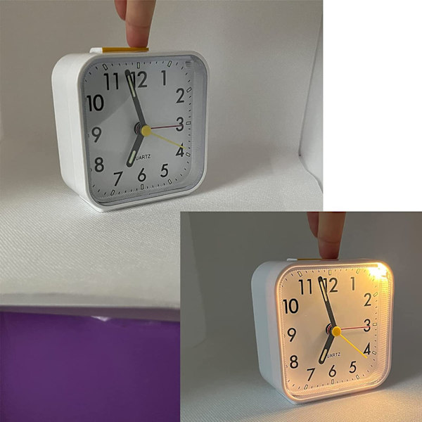 Analog väckarklocka utan tickande med ljus och snooze-funktion och toppknapp, högt alarm, tyst väckarklocka, batteridriven white