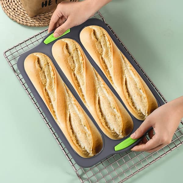 1 stk. silikon baguettform med tre spor for DIY-baking (grå)