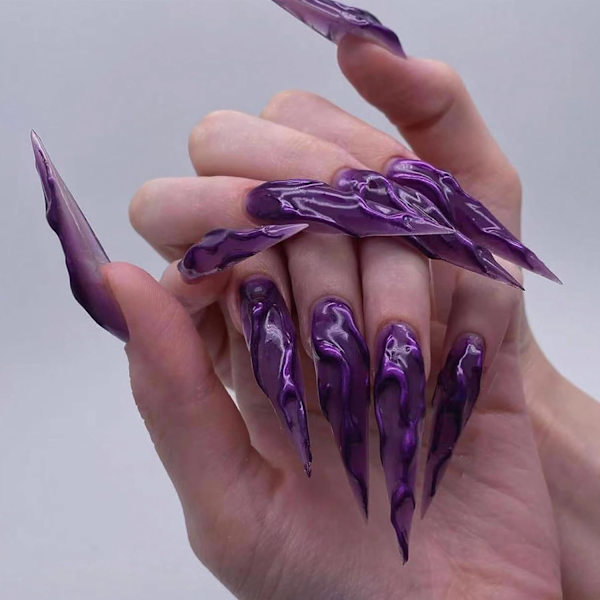 Långa Stiletto Falska Naglar Glans Limma på Naglar Mandel Akrylnaglar Goth Lila Konstgjorda Naglar 3D Kromvirvel Klistra på Naglar
