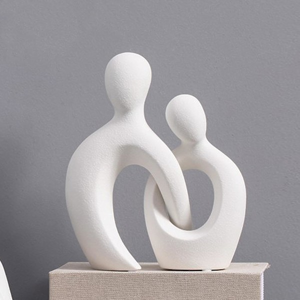 Romantisk Hvid Keramisk Par Skulptur til Hjemmeindretning - Moderne Abstrakt Elsker Statue til Stue, Kontor og Soveværelse Indretning