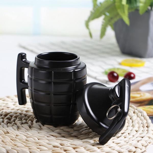 Morsom Granatkopp - Frokostkopp, Kaffe og Te i Keramikk - Kopp i Form av en Granat med Lokk - Original og Morsom Gaveidé (Svart) Black