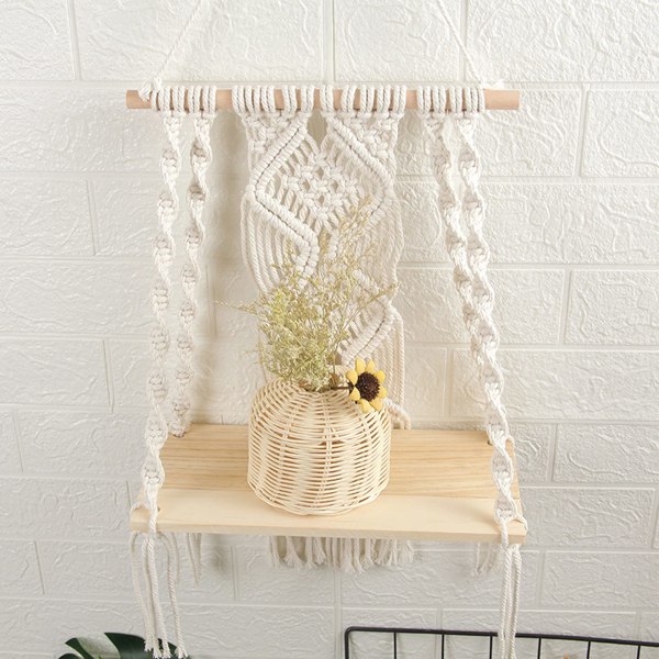 Boho væghylde i træ med flettet macramé til ophængning på væggen - Boho vægdekoration
