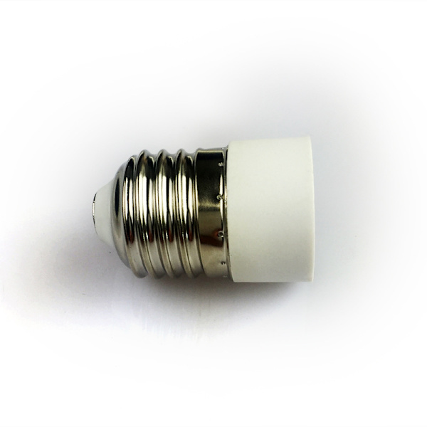 2 kpl E27-E14-kanta-adapteria LED-lampuille ja pienikulutukselle