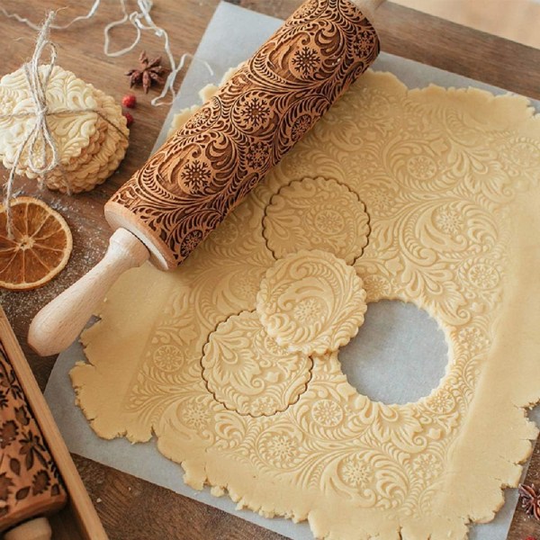 Christmas Rolling Pin, Christmas Embossed Patterned Textured Wooden Rolling Pin for Baking Engraved, Cookie Stamps Roller (Snowflake)35CM*5CM