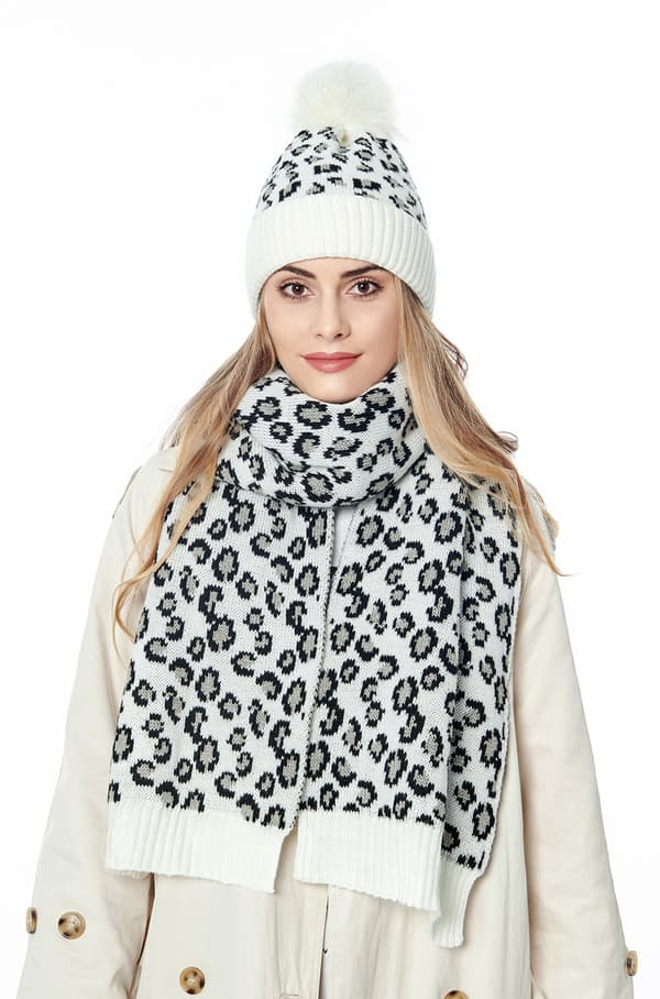 Dammössa halsduk set bobble mössa med fleece och leopardmönster white