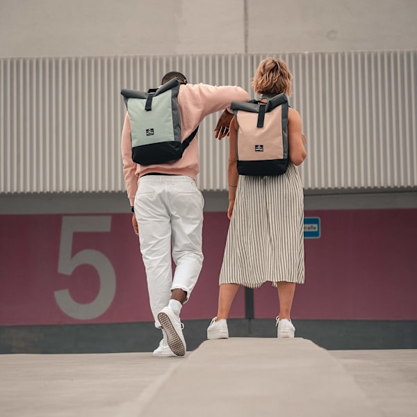 Rulltopp Ryggsäck för Män och Kvinnor - Skolryggsäck, Universitet, Arbete - Casual Dagryggsäck - Vattenavvisande - Laptopfack 17 Tum Ryggsäck pink