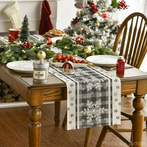 Silver Buffalo Plaid Snöflingor Julbordstablett, Säsongsbetonad Vinterköksborddekoration för Festdekoration 13x72 Tum