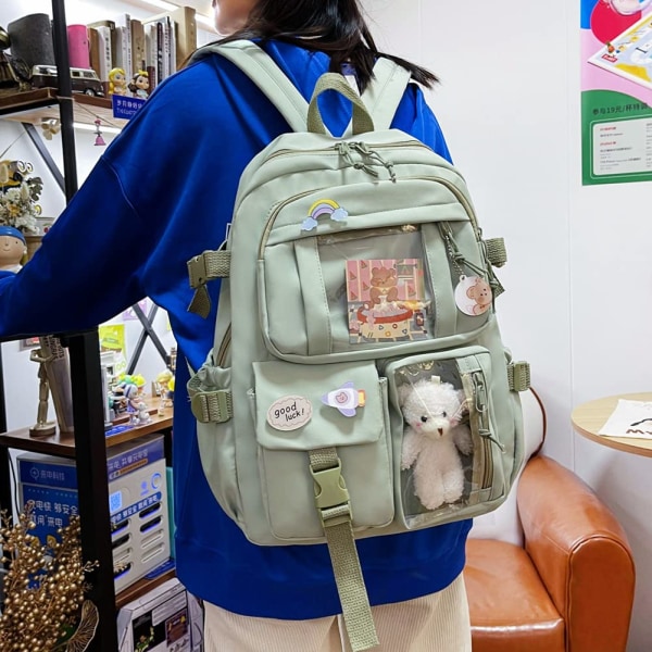 Ryggsäck med hänge, stor kapacitet söt björn accessoarer ryggsäck för skolan Multi Pocket Rucksack för tonårsflickor Söt Kawaii skolryggsäckar Green