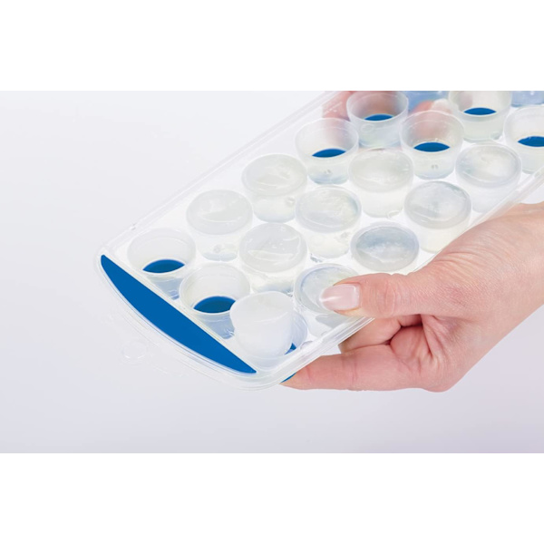 Isterningbakke med silikonebund, 21 pop-out isterninger, 11,9 x 29,9 x 2,5 cm, blå Blue