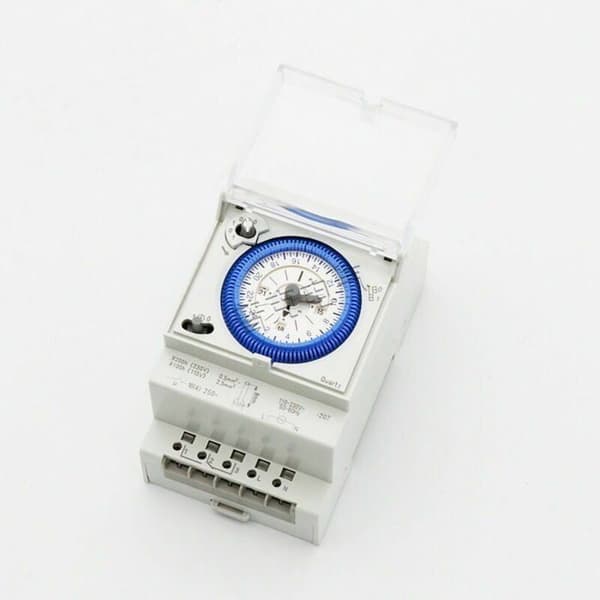 Analog timer med synkronmotor og daglig programtimer 12VACDC YYV