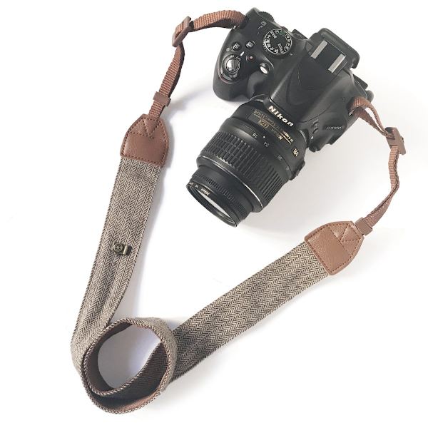 Bestele Kameran Kaulahihna, DSLR/SLR/Nikon/Canon/Sony/Lumix/Fujifilm/Rico/Samsung/Pentax/Olympus jne. (Sileäkuvioinen Ruskea)
