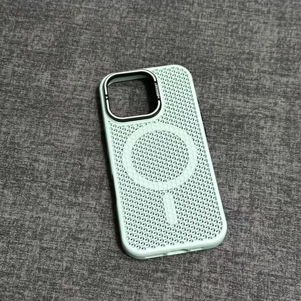 Etui til iPhone 15 Pro Max Frostet Magnetisk Stativ Linse Detalj Ventilert Noz1747