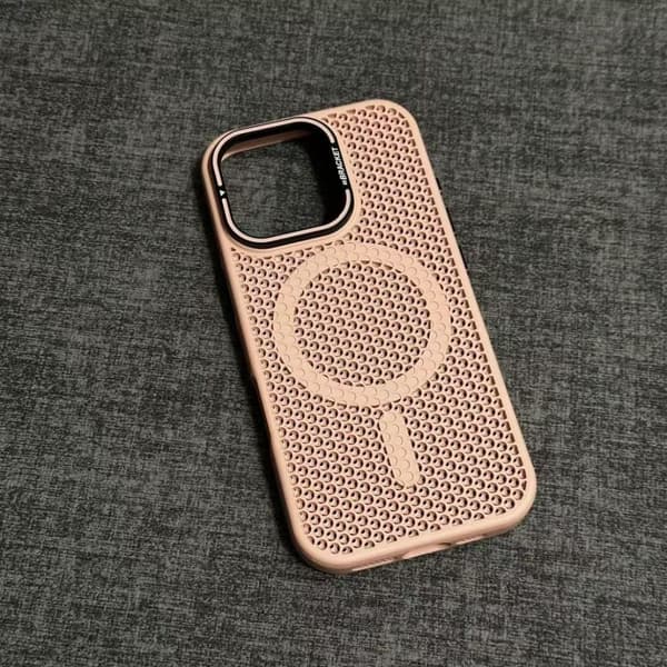 Etui til iPhone 14 Plus matteret magnetisk stander linse detalje ventileret Noz1830