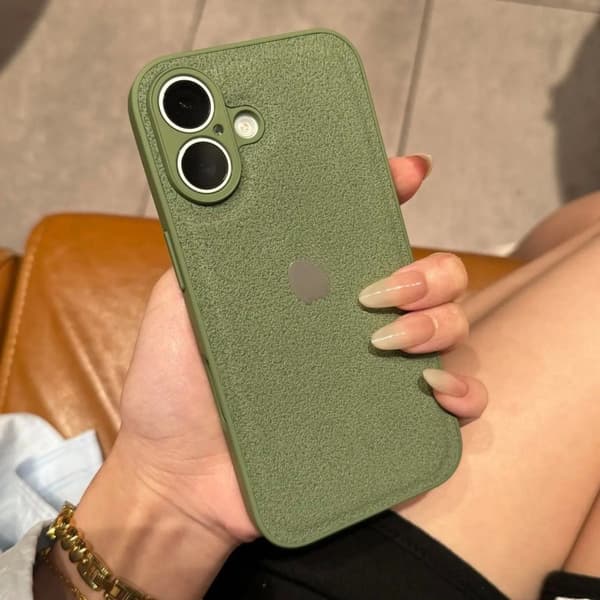 Kotelo iPhone 15:lle, himmeäpintainen Noz8355