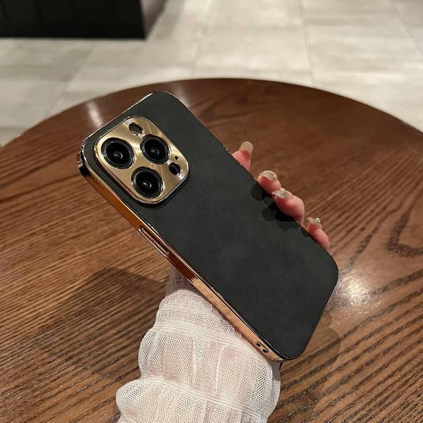 Etui til iPhone 15 Pro Elektrobelagt Linse Detalje Sort Noz21761
