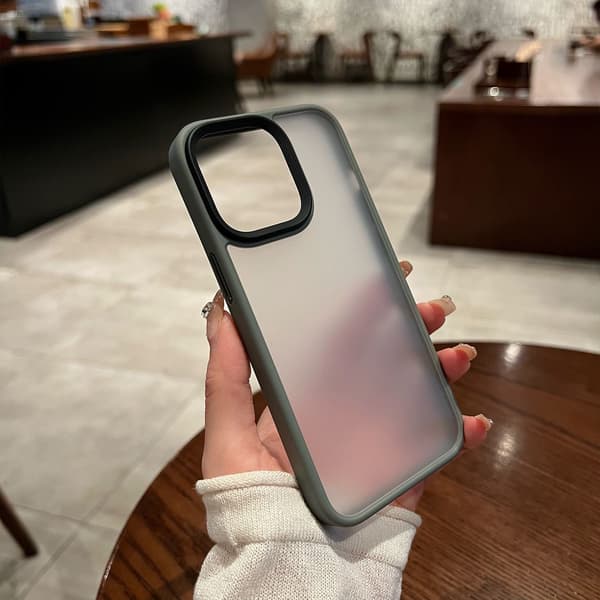 Deksler til iPhone 16 Pro Matt Grå