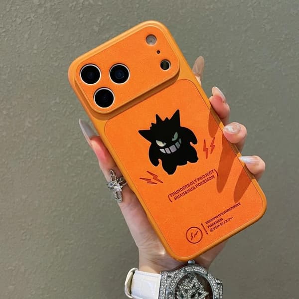 Kotelo iPhone 15:lle, galvanoitu nahkakuviointi, oranssi