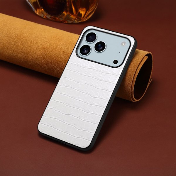 Fodral för iPhone 16 Krokodilmönster Business Vit