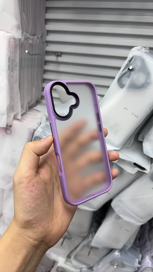 Kotelo iPhone 16 Matte Purple -puhelimelle