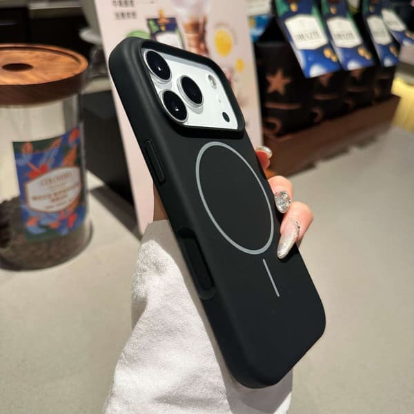 Fodral till iPhone 14 Flytande Silikon Silikonfinish Noz18694
