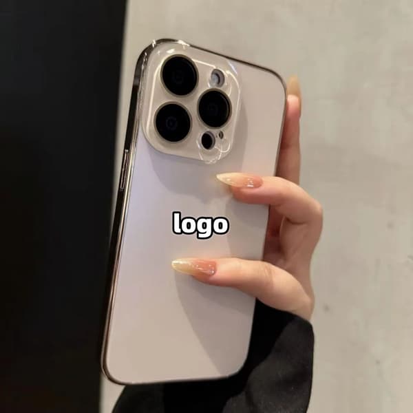 Etui til iPhone 16 E Frosted Lens Detail Gold Noz9350