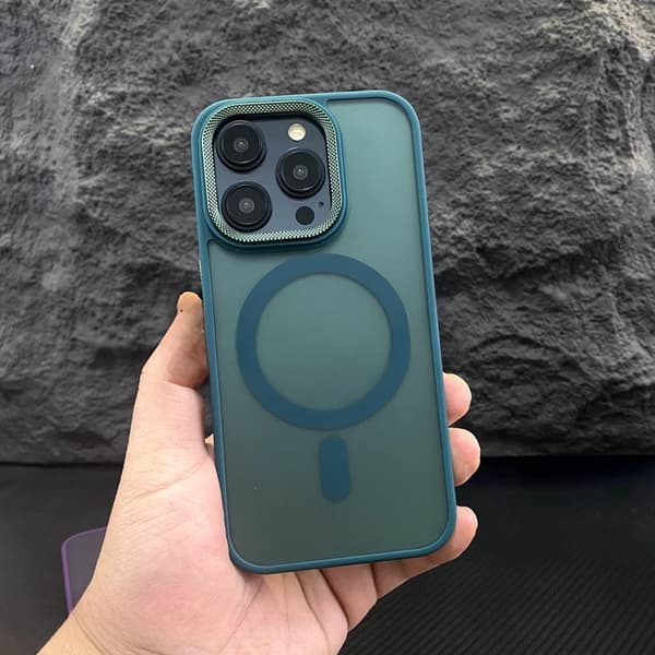 Etui til iPhone 17 Matt Diamant Aksent Magnetisk Linsedetalj Grønn Noz4406