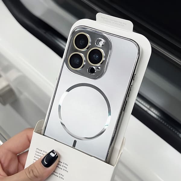Fodral för iPhone 15 E Magnetisk Linsdetalj Noz23882