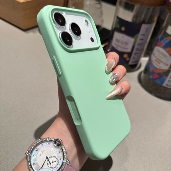 Skal till iPhone 14 Plus Flytande Silikon Silikon Grön Noz10081