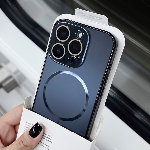 Etui til iPhone 13 E Magnetisk Linsedetalje Noz23854