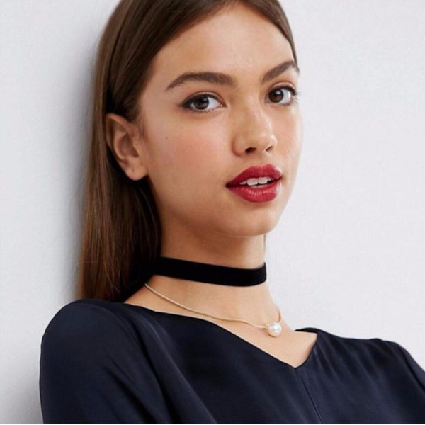 Choker Halskæde - flere farver White