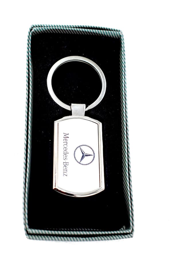 MERCEDES - Avaimenperä Silver