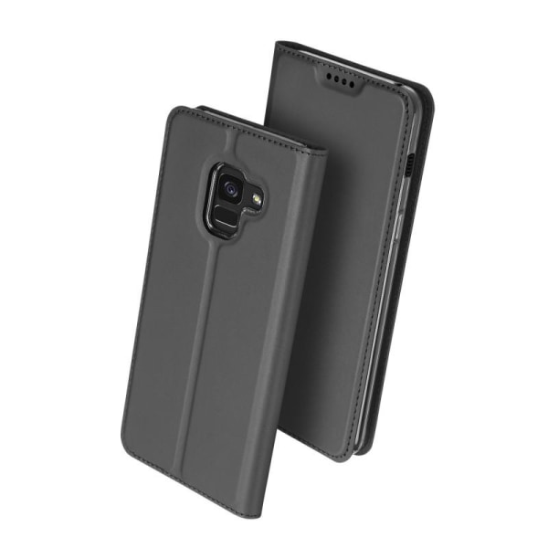 Samsung A8 2018 Flip Case Skin Pro med kortrum Svart