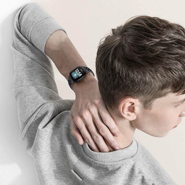 Fitbit Versa 3 / Versa 4 / Sense 2 tyylikäs urheiluranneke Runnr Black