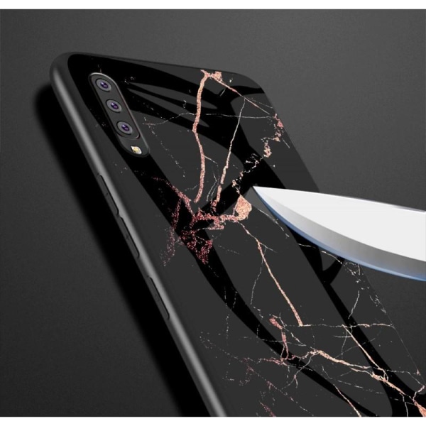 Samsung A7 2018 Marmorskal 9H Härdat Glas Baksida Glassback V2 Black Svart/Guld
