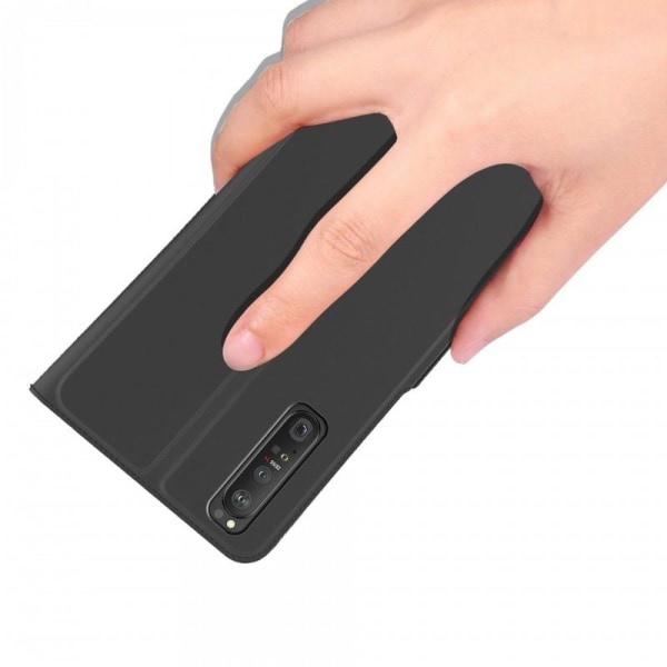 Sony Xperia 5 IV Flip Case Skin Pro V2 korttilokerolla Black