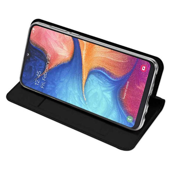 Samsung A20e Flip Case Skin Pro korttilokerolla Black