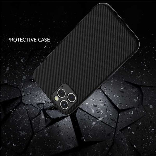 iPhone 11 Pro Max Iskunkestävä suojus FullCarbon V2 Black