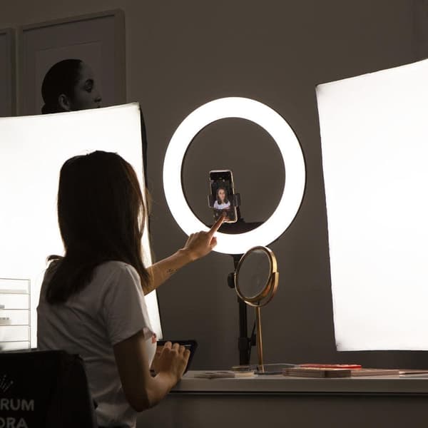 26cm Selfie-Lampe, Stativ & Mobilholder - Perfekt Belysning Black Svart