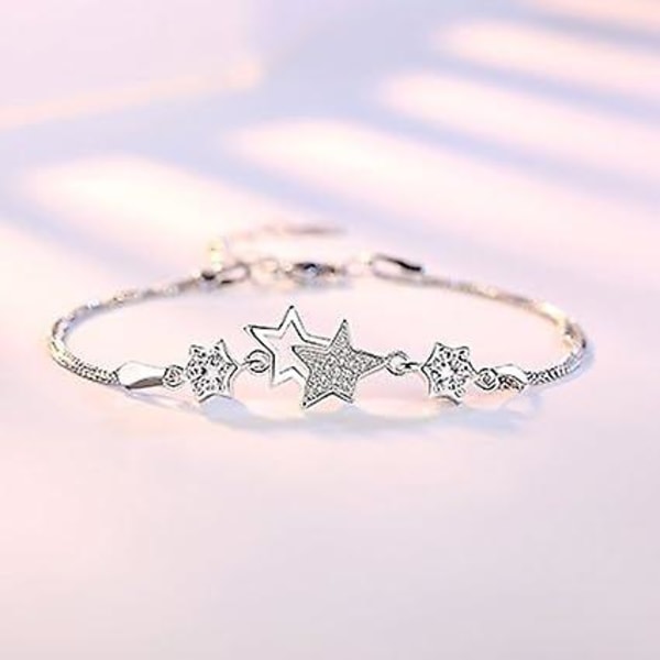 Little Twinkle Stars Charm -rannekoru, helmillä koristeltu tähtirannekoru