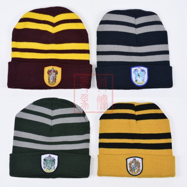 4pcs Harry Potter Four Colleges Knitted Hat with Badge