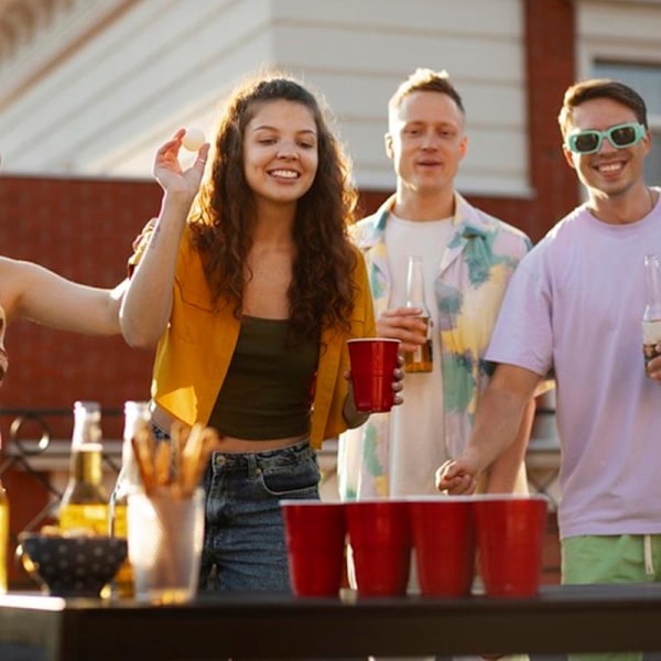 Beer Pong-spel för festen - 50 plastglas och 3 bollar Red Röd