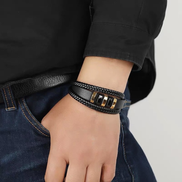 Handgjort flätat armband Vävt läder Armband som passar bra