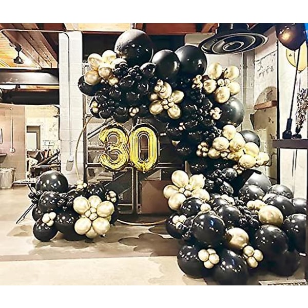 136 kpl DIY kultainen musta kukkapallopakkaus syntymäpäiväjuhlaan