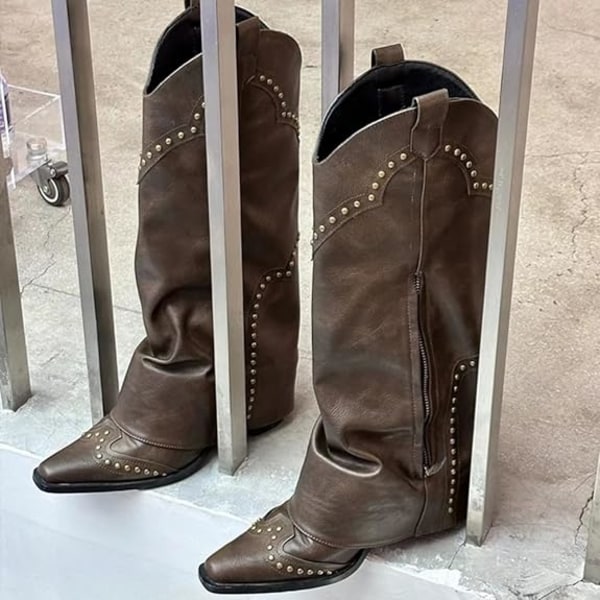 【Tricor butik】 Kvinnors bruna spetsiga tåblock med klack dubbade västerländska cowboystövlar bronze 37