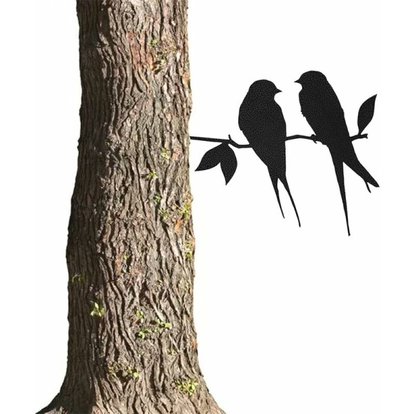 Metalfuglesilhuet, sort smedejernsmetalfuglesilhuet Metaltrædartsvale (Love Bird) på gren til havetrædekoration