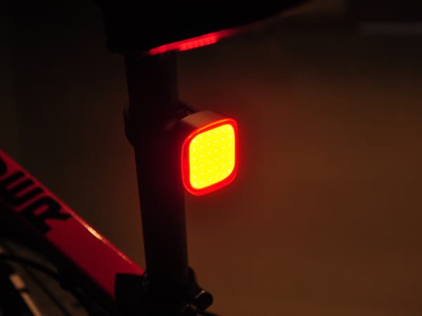 USB-Laddningsbara 2K COB LED Cykellampor Fram + Bak