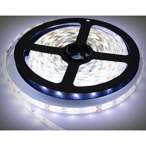 Vattentät LED-list 5M Kall Vit med Transformator 230V