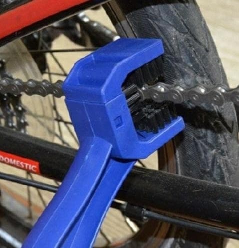 Ketjunpuhdistusharja pyöräilijöille ja motoristeille
